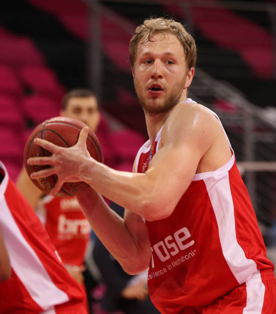 力的集中展 力的集中展